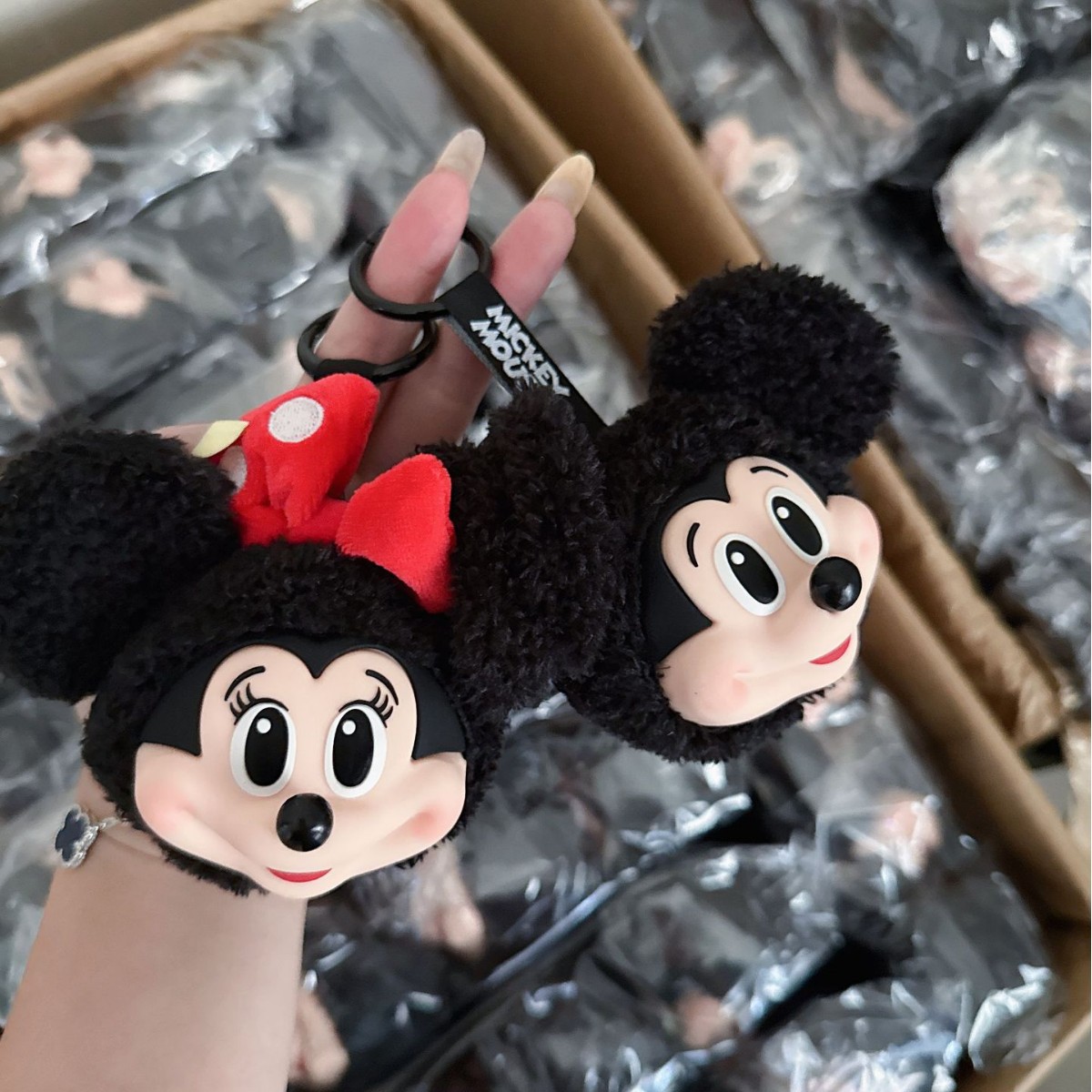 ميكي ميني أفخم دمية المفاتيح ل - مراجعة Anime Merchandise Keychain وسعره